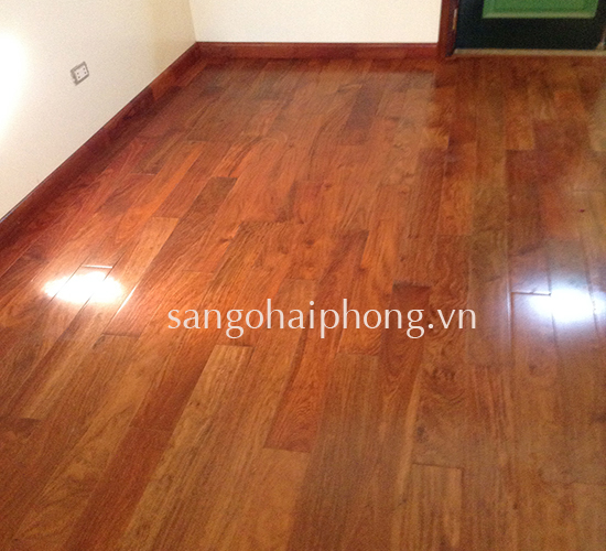 Hình ảnh sàn gỗ Căm Xe Lào tại công trình